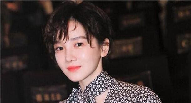 陈小纭多大年龄 30岁的她恋上了小自己5岁的于小彤(又是姐弟恋)