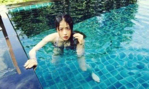 迪丽热巴洗澡图片曝光 胖迪半露香肩引人无限歪歪