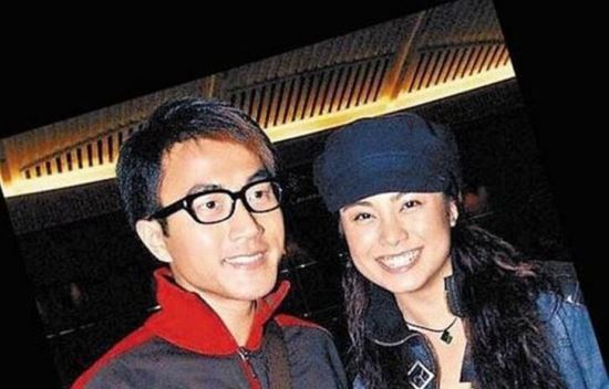 刘恺威结过几次婚？就和杨幂一次(网传2婚是假)