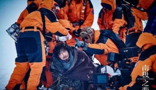 南极之恋在哪里拍的 南极实地拍摄加CG特效让影片更真实