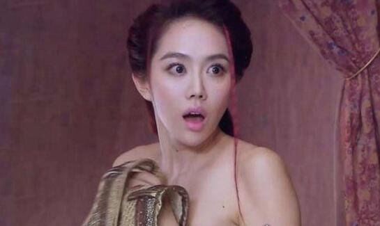 姜妍整容前后照片对比 干妈宋丹丹劝她不要整容