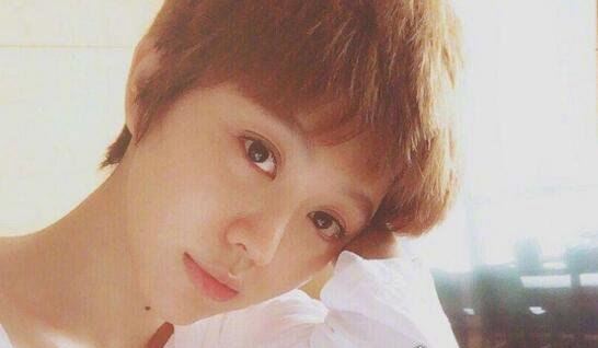 姜妍整容前后照片对比 干妈宋丹丹劝她不要整容