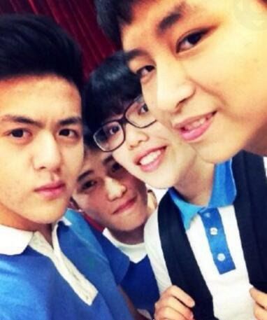 曾舜晞照片对比 原名曾威航