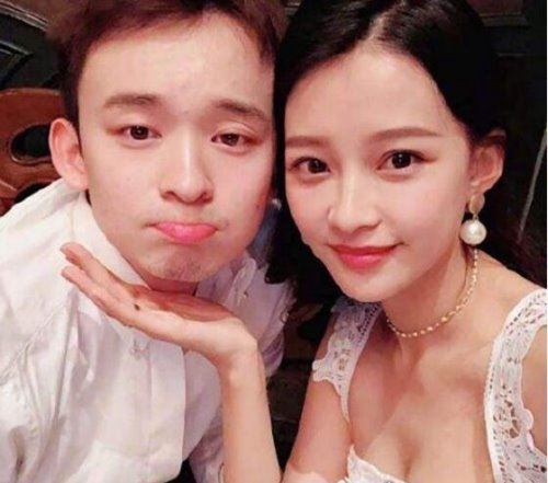 孙怡董子健结婚照 两人才25岁就已经有了1岁半大的女儿