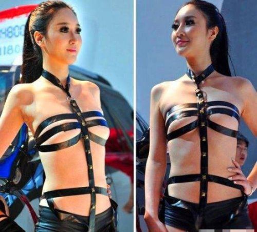 最美车模吴稀儿美照欣赏 当众脱衣全身只剩打底裤(照片曝光)