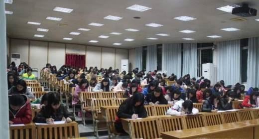 如何制作一个不被老师发现的小抄呢？