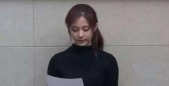 周子瑜事件详情 十六岁在韩国节目中挥舞青天白日旗