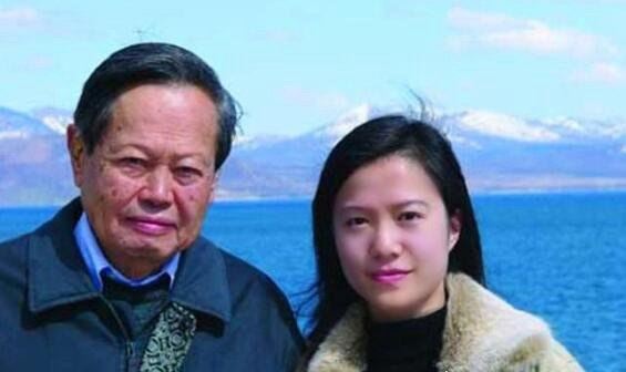 翁帆的父亲翁云光娶杨振宁孙女 4个人的关系绕晕13亿人