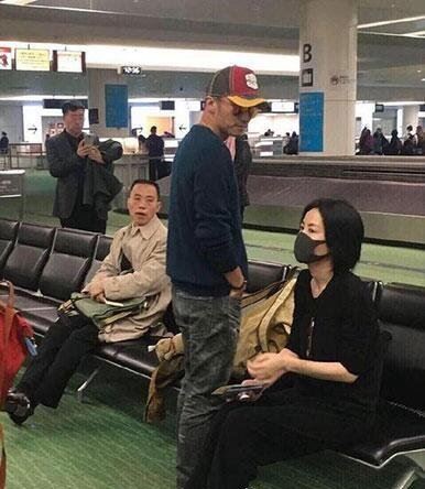 王菲48岁产子孕肚明显 3个孩子3个老公(谢霆锋怒怼记者找死)