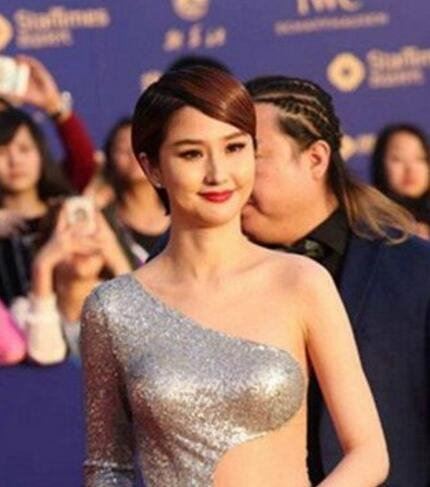 盘点娱乐圈十大激凸女明星 古力娜扎多次不穿内衣凸点走光
