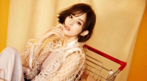 迪丽热巴怀孕大肚照是真的 实际上是剧照被拿来造谣