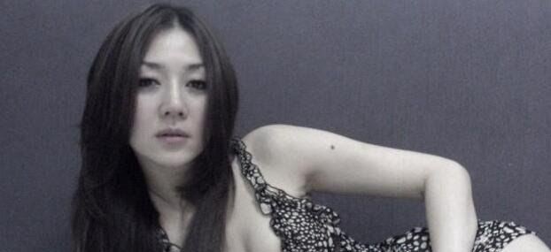 中国台湾美魔女史姗妮 47岁了风韵犹存(酥胸半露很性感)