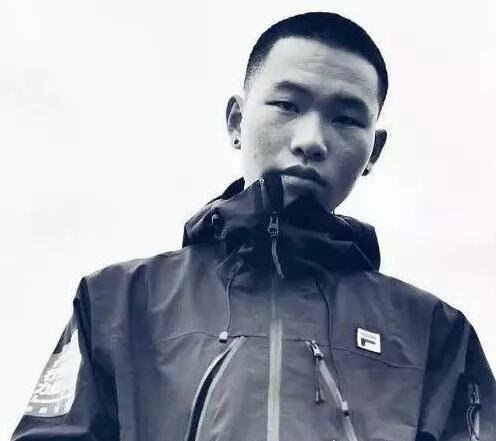 陈坤老婆是谁 42岁的陈坤一直未婚却有一个16岁的儿子