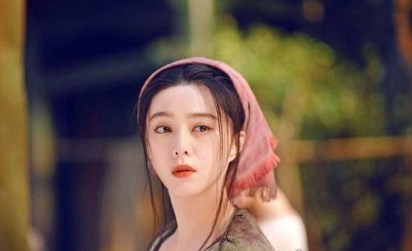 玄学家推算范冰冰前世 竟然是好莱坞巨型杨绿润(假的)