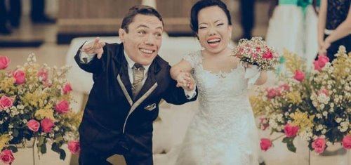 世界最矮女性 十八岁约提·阿姆格尔只有62.8厘米