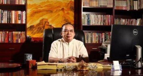 香港神佛大师 白龙王一生不见两个人（网传为刘嘉玲和张国荣）