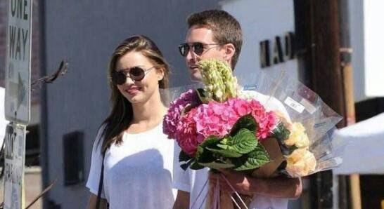 米兰达可儿离婚原因 带娃嫁给最年轻亿万富豪