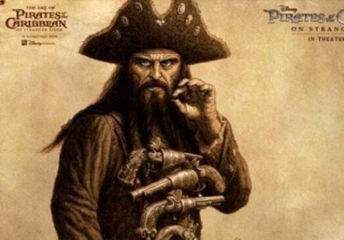 历史上黑胡子怎么死的 被英国海军军官砍头做酒杯