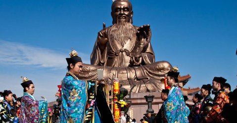 六月初六是仙家的什么节日需要烧金箔纸吗？