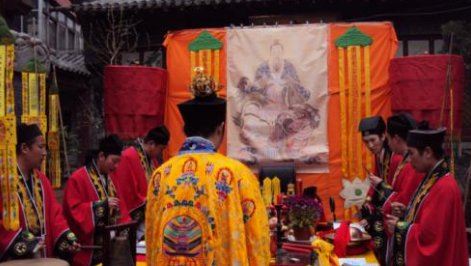 六月初六是仙家的什么节日需要烧金箔纸吗？