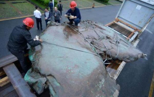 世界上最大的自然铜 重26吨有十亿岁长的像中国地图