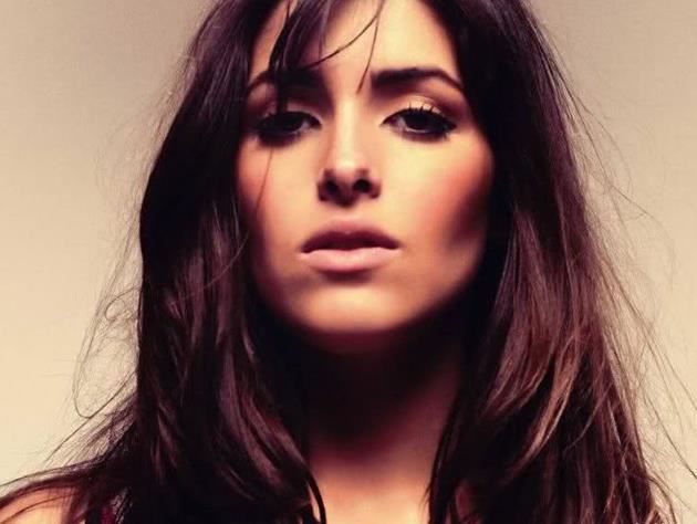 希腊十大美女 贝蒂拥有诱人的眼睛和热辣的身体