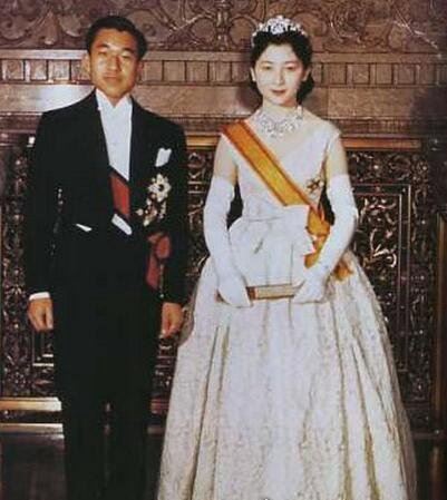 日本天皇长女纪宫公主 下嫁平民皇室身份被撤销