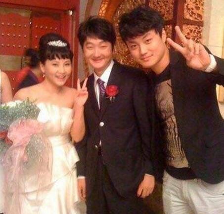 董洁和王大治结婚照 董白莲出轨反泼潘粤明脏水