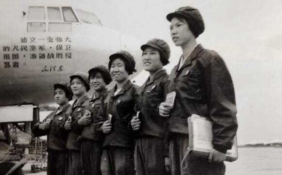 中国第一个女飞行员 张玉梅(也是我国唯一一个女试飞员)