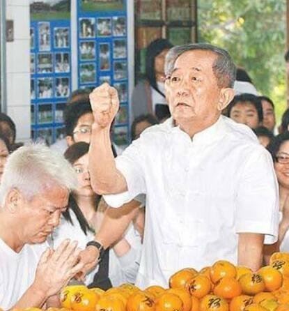 泰国白龙王12大神奇预言 每一个都应验(娱乐圈神一般的存在)