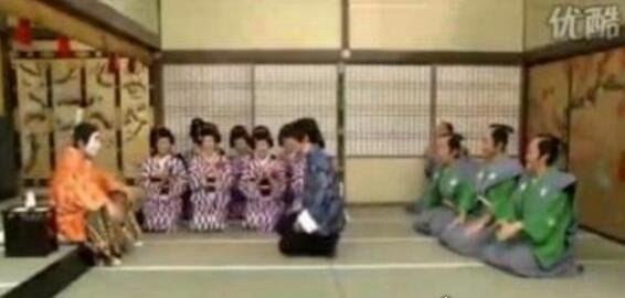 刘谦跪拜日本天皇事件真相 全是翻译惹的祸