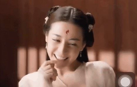 迪丽热巴图片大全可爱 超级卖萌照让人一看就爱上了