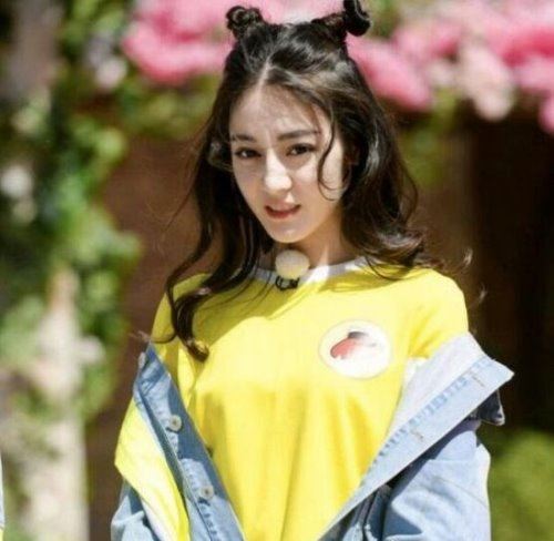 迪丽热巴图片大全可爱 超级卖萌照让人一看就爱上了