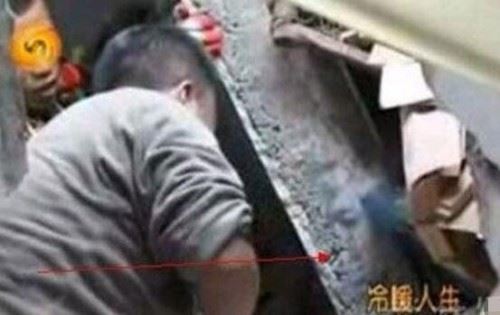 汶川地震半张脸 废墟中诡异蓝色半张脸震惊众人