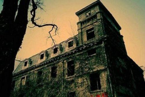 中国十大著名凶宅 北京朝内81号屹立在市中心