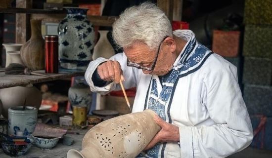 瓷都是哪个城市 江西景德镇最为出名(被称为世界瓷都)