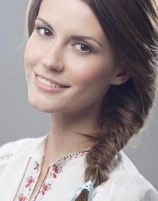 世界上最白的人 英国18岁少女维纳斯·巴勒莫（白化病萝莉）