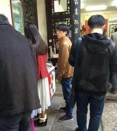 最美校花陈都灵男友是谁 陈都灵前男友照片曝光(长相一言难尽)
