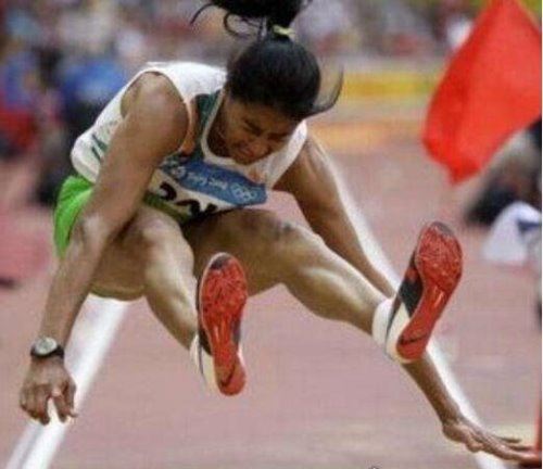 立定跳远世界纪录 吉尼斯纪录为3.75米(最新纪录4.1米)