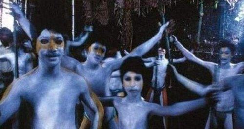 世界第五人种 蓝色人种是真实存在(奥坎基查尔族人就是)