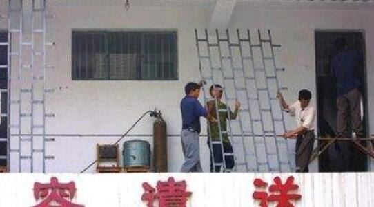 揭秘孙志刚事件真相 大学生惨遭毒打致死只因缺少暂住证