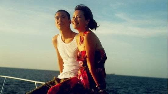 徐静蕾老公是李亚鹏 跨界歌王舞台公然献花重温将爱