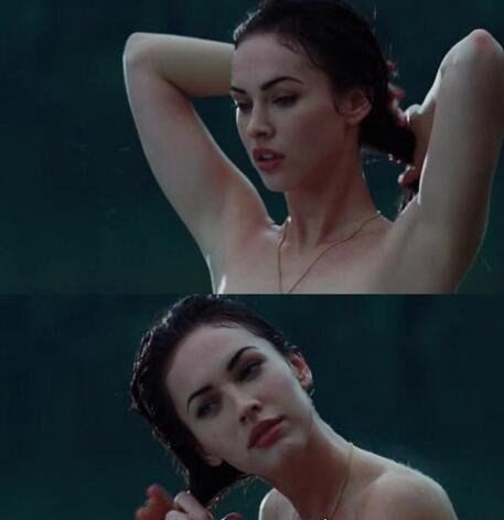 梅根福克斯被捏奶图视频 露两点作风大胆的尤物