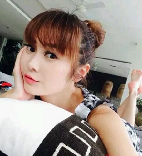 巴拉拉小魔仙严莉莉扮演者刘美含 如今长成大美女了