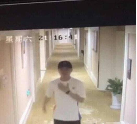 胡一天夜会门女子身份揭晓 邶也邶发文解释暗指胡一天很渣