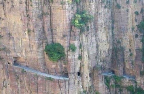 中国河南郭亮隧道之谜 悬崖边上的死亡公路超惊悚/视频