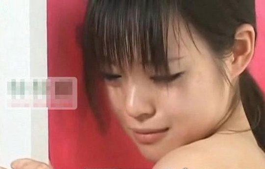 日本最无节操的综艺节目 父亲猜女儿(女儿露三点让父亲猜)