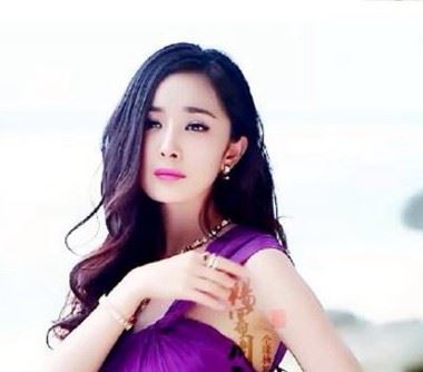 中国十大乳神排行榜：王李丹妮第二 第一88厘米