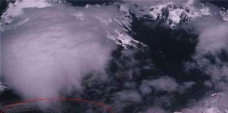 飞机上拍到真龙 真龙现身征兆着什么？