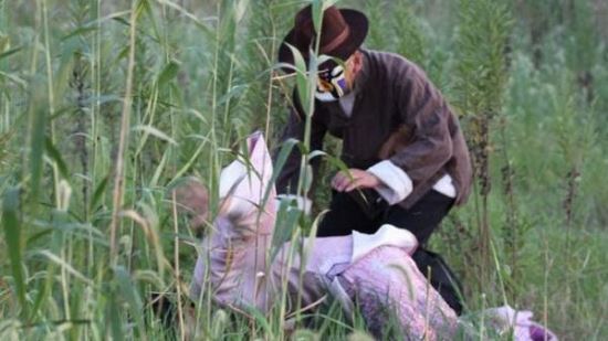 令人震惊的印度黑公交轮奸案 23岁女孩遭六人暴力轮奸致死